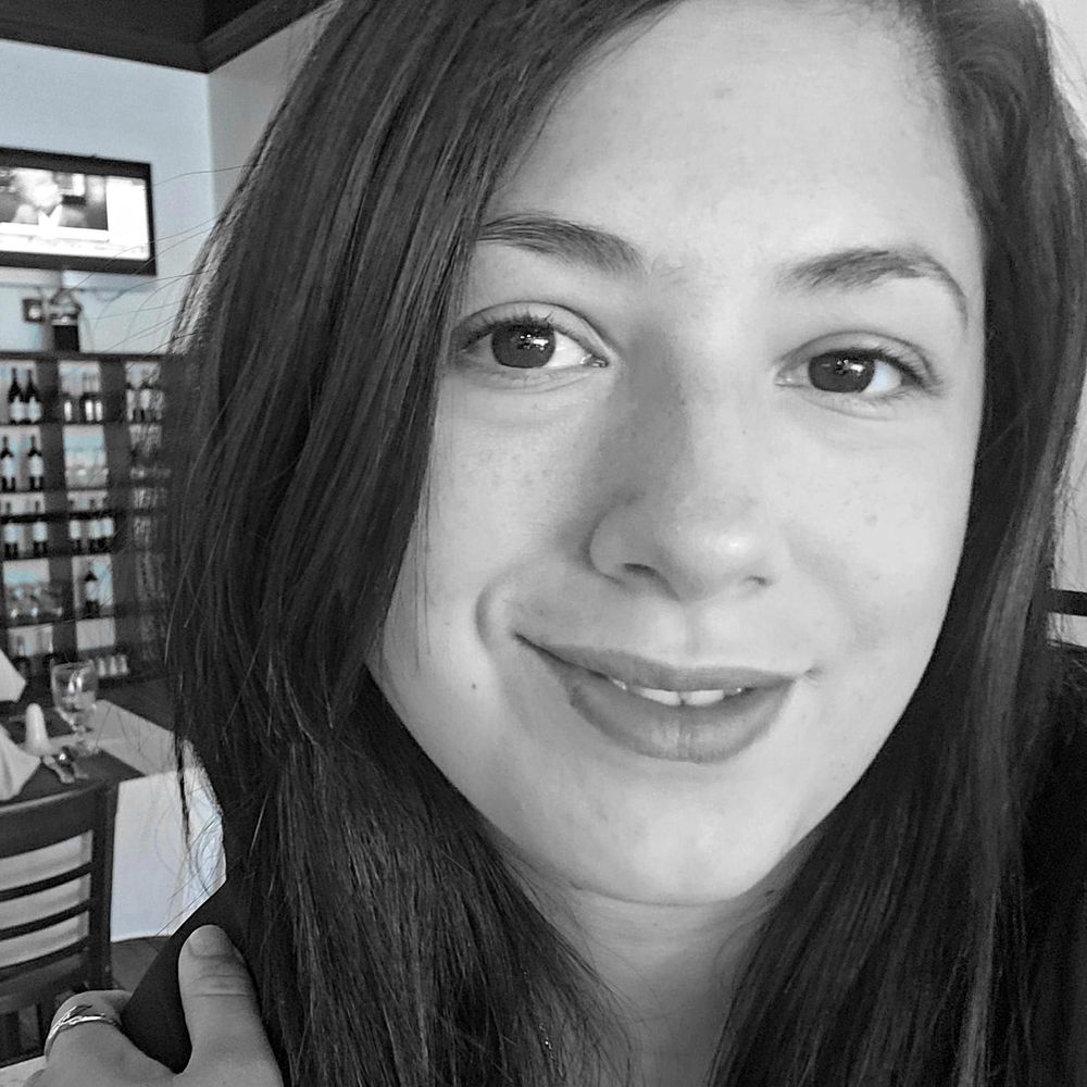 Meet your Posher, Nadia